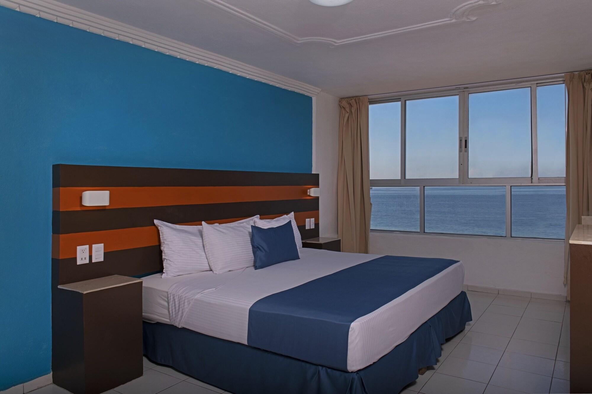 Hotel Fiesta Mexicana مانزانيلو المظهر الخارجي الصورة
