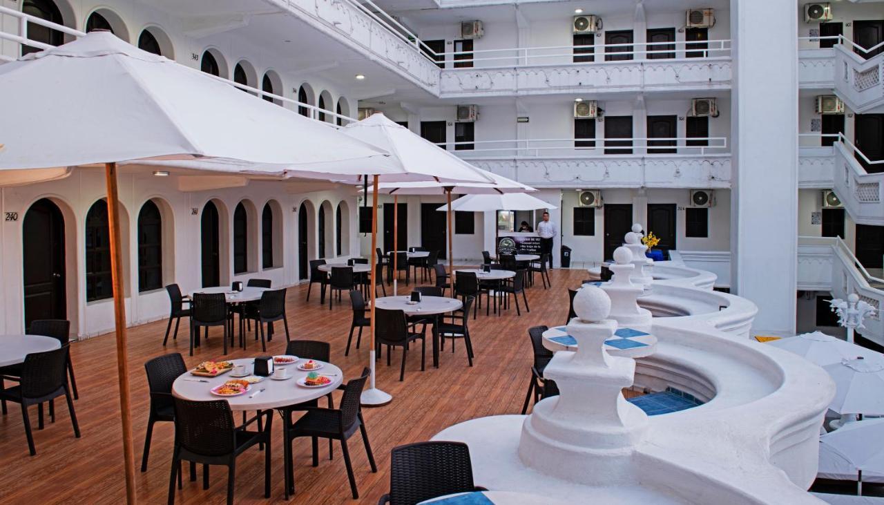 Hotel Fiesta Mexicana مانزانيلو المظهر الخارجي الصورة