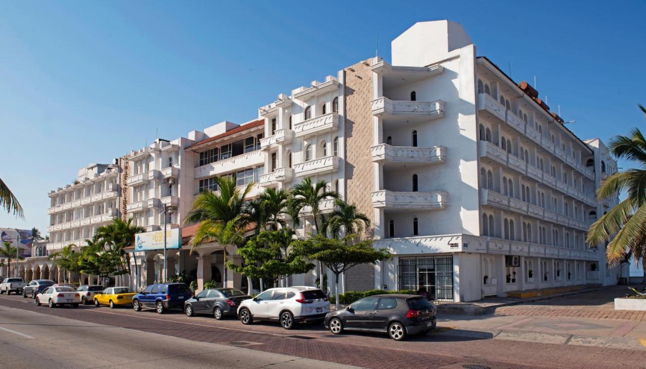 Hotel Fiesta Mexicana مانزانيلو المظهر الخارجي الصورة